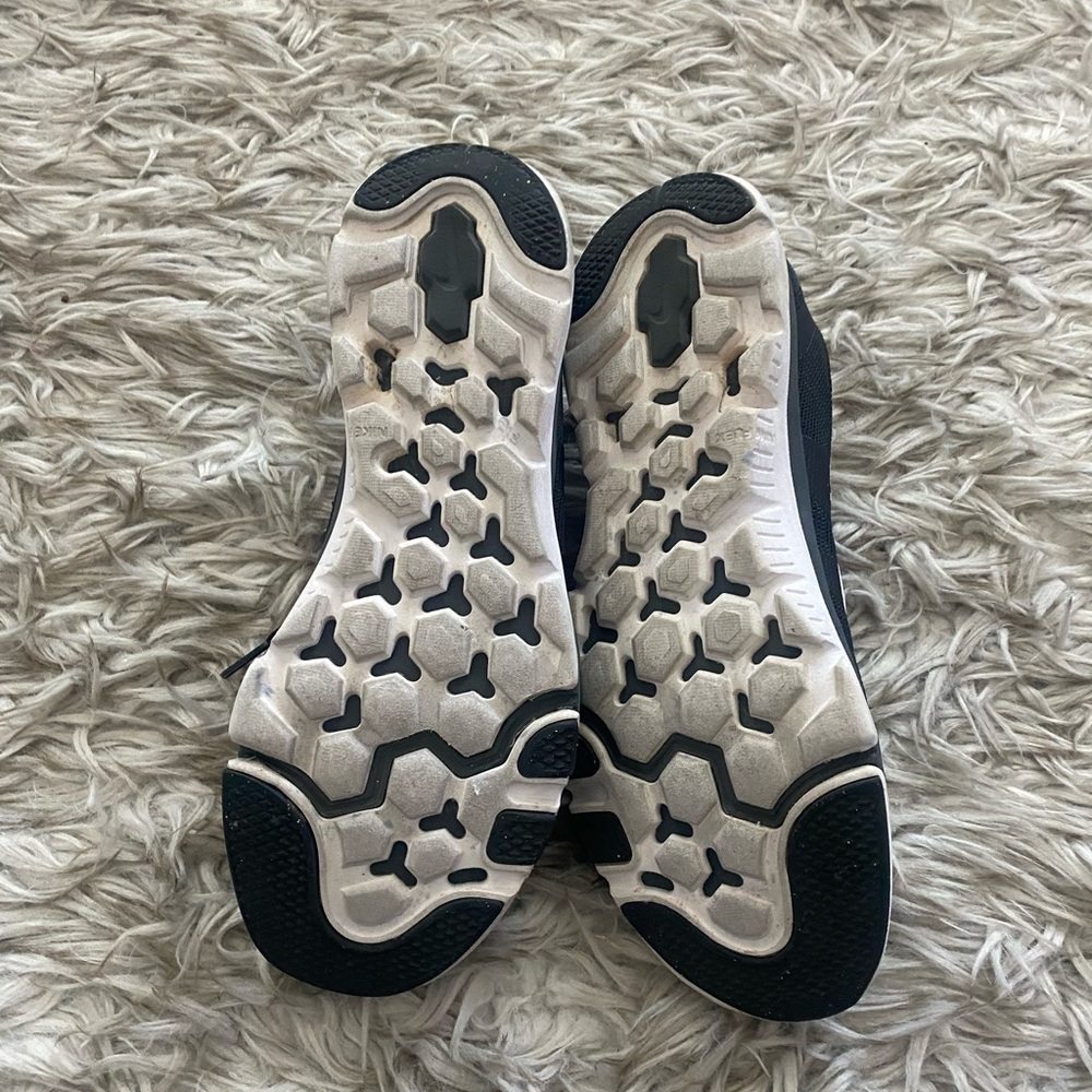 Nike Training Flex Supreme TR3 Sneakers - Picture 4 of 11